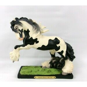 The Trail of Painted Ponies Don't Fence Me In Figurine Horse 4040982 Enesco 2014